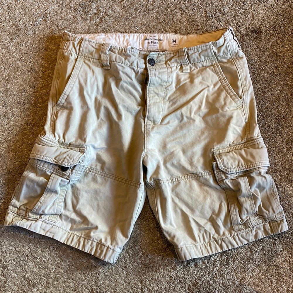 A&F cargo shorts